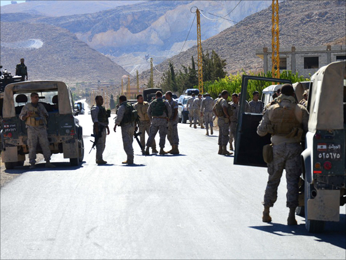 معارك الجيش اللبناني ضد الدولة الإسلامية في عرسال تعزز فرص قهوجي في الفوز(الجزيرة)