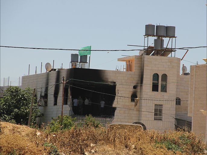منزل المطارد عامر ابو عيشة الذي قامت قوات الاحتلال بتفجيره واثدرت قرارا بهدمه- الجزيرة نت1