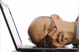 علماء يكشفون السرّ بين قلة النوم والقدرة على التركيز