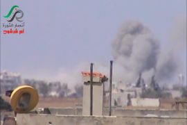 سقوط صاروخ أرض أرض على قرية أم شرشوح بريف حمص (ناشطون).