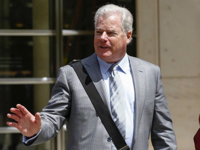 Shand Stephens, a lawyer for Arab Bank Plc, exits the Brooklyn Federal Court in Brooklyn, New York in this August 14, 2014 file photo. Arab Bank Plc never provided material support for the Palestinian group Hamas, Stephens told jurors on September 18, 2014 during closing arguments at the bank's trial on civil charges under the U.S. anti-terrorism law. REUTERS/Eduardo Munoz/Files (UNITED STATES - Tags: POLITICS BUSINESS CRIME LAW)