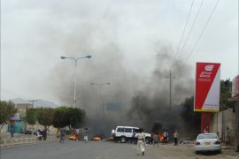 رفع أسعار الوقود أثار احتجاجات شعبية وقطعت شوارع رئيسية في صنعاء.jpg