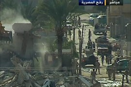 الجيش المصري يبدأ هدم منازل مواطنين في رفح المصرية