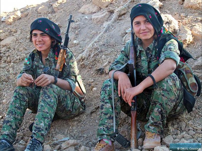 بنادق الكرديات بصدور"داعش"