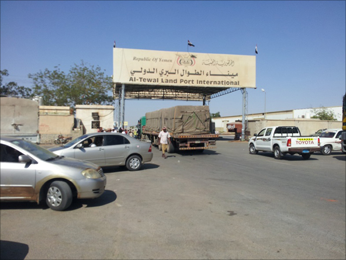 الحوثيون سيطروا على منفذ الطوال الحدودي مع السعودية (الجزيرة)
