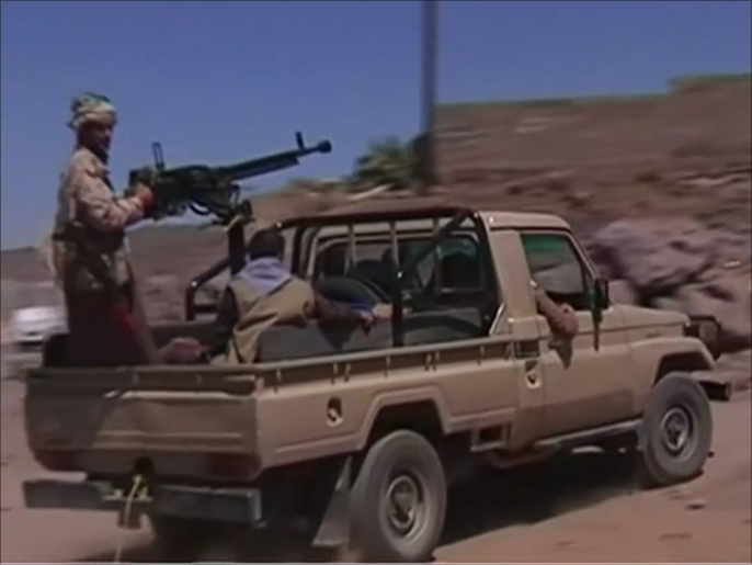 ‪الحوثيون يتمتعون بتسليح قوي ولديهم تشكيلات منظمة شبه عسكرية‬ (الجزيرة)