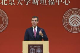 Los Angeles Mayor Eric Garcetti speaks during a conference on the challenges and opportunities for sustainable development at Peking University Stanford Center, in Beijing November 20, 2014. REUTERS/Jason Lee (CHINA - Tags: ENVIRONMENT BUSINESS POLITICS)