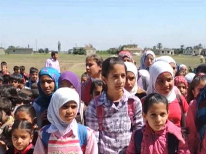 تنظيم الدولة يغلق المدارس بدير الزور