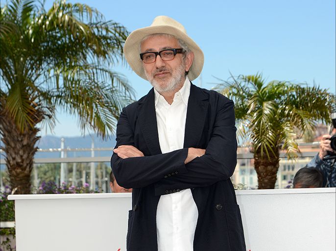 epa03231326 Palestinian director Elia Suleiman poses during the photocall for '7 Dias En La Habana' (7 Days in Havana) at the 65th Cannes Film Festival, in Cannes, France, 23 May 2012. The movie is presented in the 'Un Certain Regard' section of the festival, which runs from 16 to 27 May. EPA/STEPHANE REIX