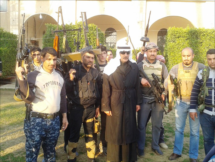 عشيرة البوفهد تساند الأمن والجيش بمنطقة السجارية التي يسيطر عليها التنظيم (الجزيرة)