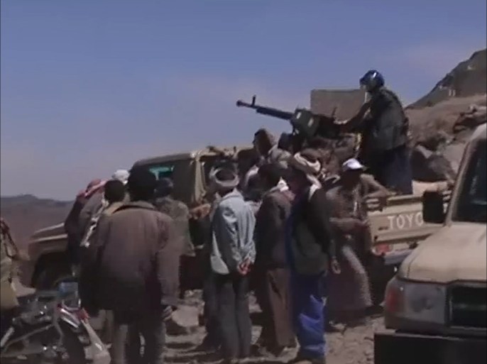 مقاتلو الحوثي يدخلون بلدة خبزة في محافظة البيضاء