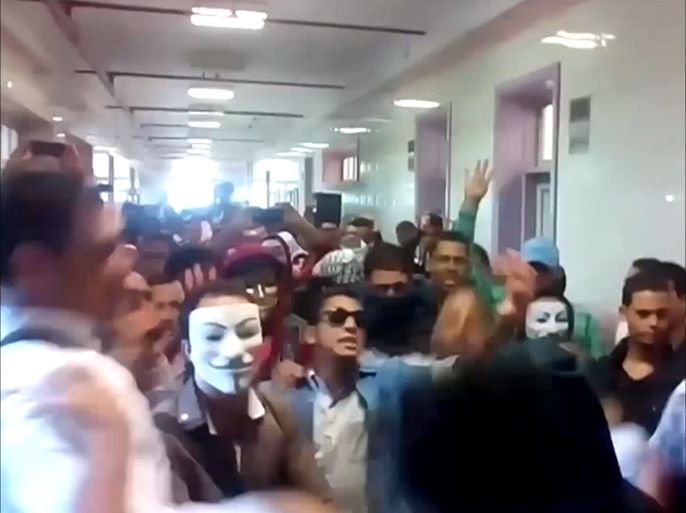مظاهرات في جامعات مصرية مختلفة ضـد حكـم السيسي وللتنديـد باعتقال رموز الحراك الطلابـي