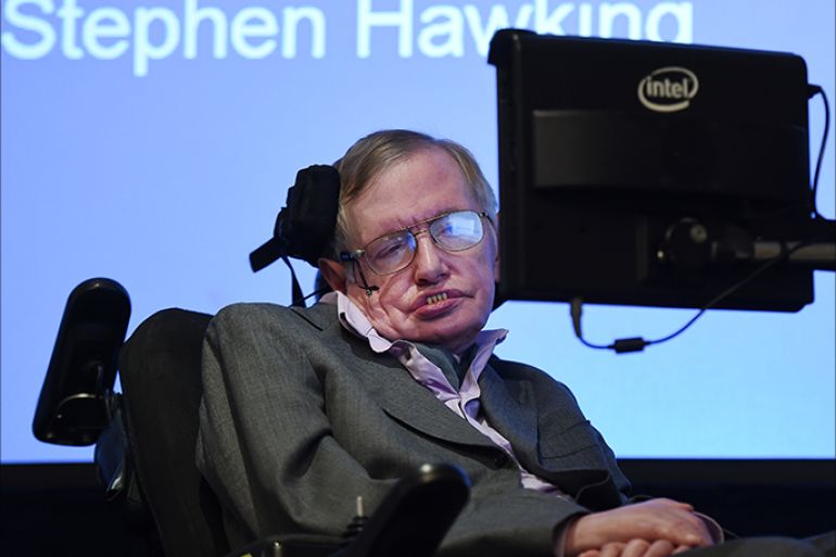 epa04511607 British astrophysicist Professor Stephen Hawking speaks during a press conference in London, Britain, 02 December 2014. US semiconductor chip maker Intel demonstrated for the first time with Professor Stephen Hawking a new Intel-created communications platform to replace his decades-old system, dramatically improving his ability to communicate with the world. The customizable platform will be available to research and technology communities by January of next year. EPA/ANDY RAIN