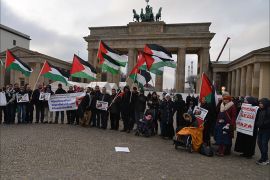 المظاهرة ببرلين ركزت على مطالبة ألمانيا بالتدخل لفتح ميناءغزة ودشنت فعاليات ااسابيع أوروبية لأجل القطاع المحاصر. الجزيرة نت