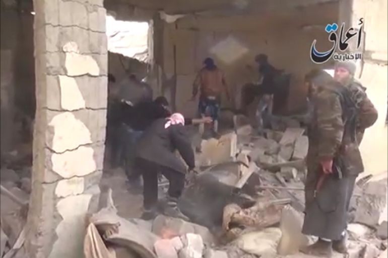 ضحايا و دمار جراء قصف طيران النظام على مدينة الرقة