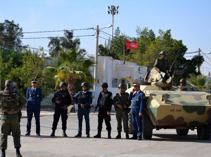 MEDENINE, TUNISIA - DECEMBER 15: Tunisian security forces take security measures at Ras Jedir border gate of Medenine, Tunisia on the Tunisian-Libyan border with security concerns as the clashes intensify in western Libya near to border with Tunisia on December 15, 2014.