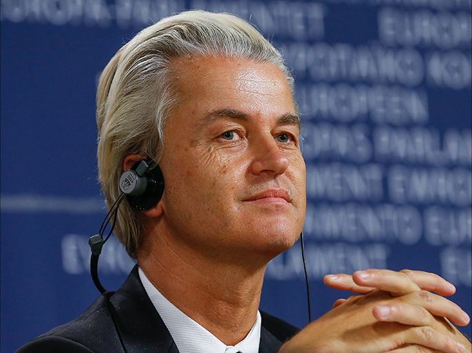 epa04229946 Dutch right-wing 'Partij voor de Vrijheid' (PVV) leader Geert Wilders holds a press conference with european right-wing party leaders, at the EU Parliament in Brussels, Belgium, 28 May 2014. EPA/JULIEN WARNAND