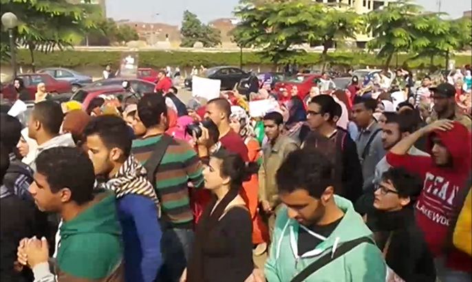 احتجاجات طلابية على تبرئة مبارك