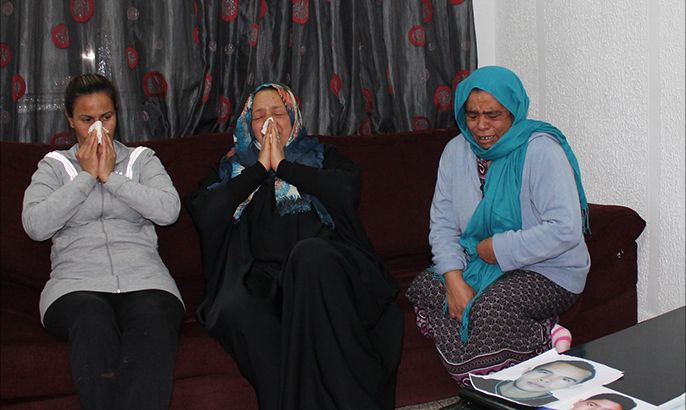 سميرة وهندة وسامية ذرفن دموعا حرى وهن يتحدثن عن أبنائهن المفقودين