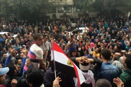 الوقفة التي نظمها الشباب أمام نقابة الصحفيين بويسط القاهرة.