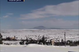 الثلوج تتسبب بإغلاق الطرق بريفي القنيطرة ودرعا بسوريا