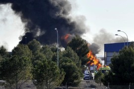 Smoke rises after a Greek F-16 aircraft crashed at Los Llanos air base in Albacete, eastern Spain, 26 January 2015. The two pilots have been reported dead and other 10 people have been injured following the accident. The plane was taking part in the NATO's Tactical Leadership Programme (TLP) based at Los Llanos.