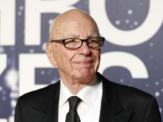 Executive Chairman of News Corp and Chairman and CEO of 21st Century Fox Rupert Murdoch arrives on the red carpet during the second annual Breakthrough Prize Awards at the NASA Ames Research Center in Mountain View, California November 9, 2014. REUTERS/Stephen Lam (UNITED STATES - Tags: ENTERTAINMENT SCIENCE TECHNOLOGY)