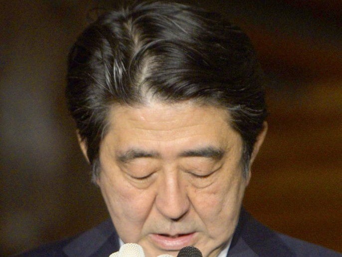 آبي أكد أن وضع حكومته صعب للغاية بعد تهديدات تنظيم الدولة بإعدام الصحفي الياباني المختطف (أسوشيتد برس)