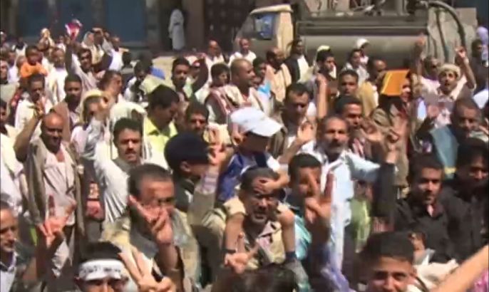 مظاهرة حاشدة في تعز رفضا للحوثيين