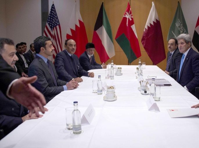 US Secretary of State John Kerry (2nd R) meets with Bahraini Foreign Minister Sheikh Khaled bin Ahmed Al Khalifa (R), Qatar Foreign Minister Khalid bin Mohammad al-Attiya (3rd R),Oman Foreign Minister Yousef bin Alawi bin Abdullah (4th L), Kuwait First Deputy Prime Minister and Foreign Minister Sheikh Sabah Khaled Al-Hamad Al-Sabah (3rdL), United Arab Emirates Foreign Minister Sheik Abdullah bin Zayed (2nd L), and Saudi Arabia Deputy Foreign Minister Abdul Aziz (L) during a meeting of the Gulf Co-operation Council (GCC) as part of the Munich Security Conference (MSC) in Munich, southern Germany, on February 6, 2015. The Ukraine conflict, Islamic State group jihadists and the wider 'collapse of the global order' will occupy the world's security community at the annual meeting. AFP PHOTO / POOL / JIM WATSON