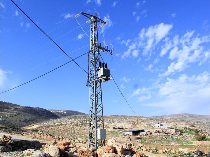 إسرائيل فصلت التيار الكهربائي عن محافظتي نابلس وجنين- نابلس تصوير عاطف دغلس- الجزيرة نت.