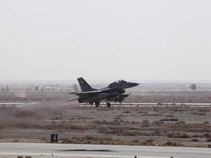 A Royal Jordanian Air Force plane takes off from an air base to strike the Islamic state in the Syrian city of Raqqa February 5, 2015. According to the Jordanian government, consecutive airstrikes were launched to demolish strongholds and holes of the terror organisation Daesh. The aircraft attacked positions that include training centres belonging to the terror organisation as well as ammunition warehouses. All the targets that were attacked were destroyed and that the aircrafts returned to their bases safely. REUTERS/Petra News Agency (JORDAN - Tags: POLITICS CONFLICT MILITARY)