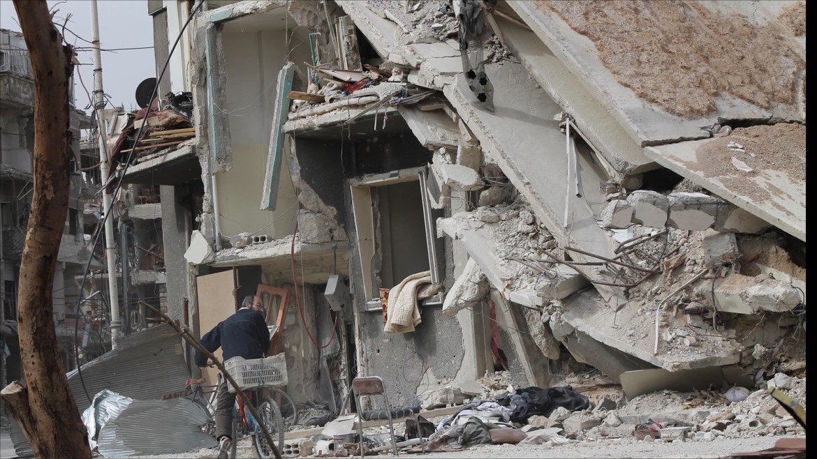 حجم الدمار الناجم عن قصف دوما
