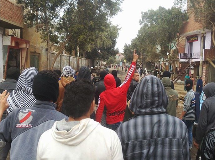 آخر مظاهرة شهدتها القرية يوم الجمعة 20 فبراير قبل اقتحام القرية وحصارها.jpg