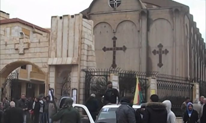 نزوح مئات من المسيحيين الآشوريين السوريين إلى القامشلي
