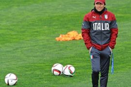 Italy's head coach Antonio Conte during a training session of the Italian national soccer team in Florence, Italy, 26 March 2015. Italy will face Bulgaria in the UEFA EURO 2016 qualifying soccer match on 28 March 2015.