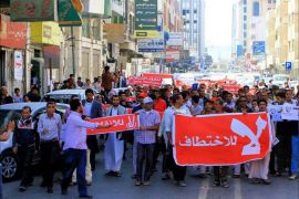 مظاهرة بصنعاء تنديدا باختطاف الناشطين والصحفيين من قبل الحوثيين