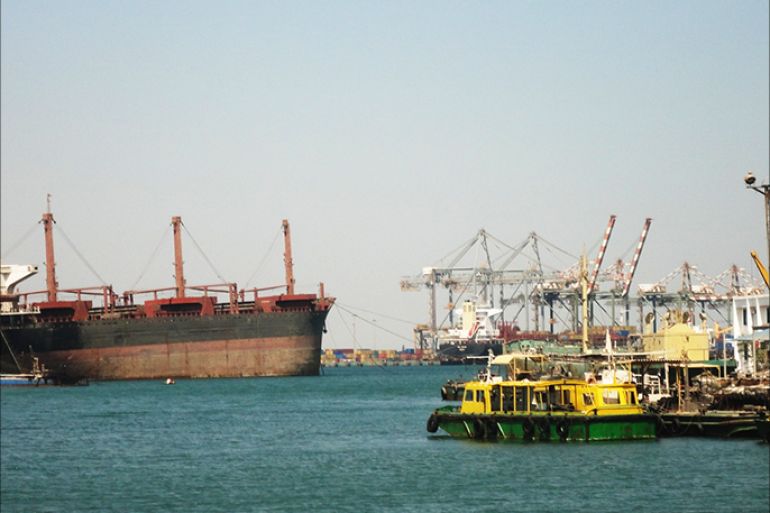ميناء عدن الميناء الأول باليمن وأحد أبرز روافد ميزانية الدولة الجزيرة نت