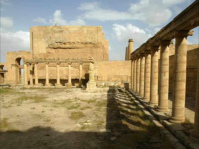 (FILES) A picture taken on April 21, 2003 shows the courtyard of the royal palace at the archaeological site of Hatra in northwest Iraq between Mosul and Samarra, where the Hellenistic and Roman architecture blend with eastern decorative features. The United Nations' cultural body, UNESCO, condemned on March 7, 2015 what it said was the destruction of the ancient city of Hatra in Iraq by the Islamic State jihadist (IS) group. AFP