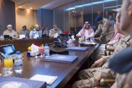Saudi Defence Minister Prince Mohammad bin Salman (C) is briefed by officers on the military operations in Yemen at the command center in Riyadh March 26, 2015. Saudi Arabia and Gulf region allies launched military operations including air strikes in Yemen on Thursday, officials said, to counter Iran-allied forces besieging the southern city of Aden where the U.S.-backed Yemeni president had taken refuge. REUTERS/Saudi Press Agency/Handout ATTENTION EDITORS - FOR EDITORIAL USE ONLY. NOT FOR SALE FOR MARKETING OR ADVERTISING CAMPAIGNS. THIS IMAGE HAS BEEN SUPPLIED BY A THIRD PARTY. IT IS DISTRIBUTED, EXACTLY AS RECEIVED BY REUTERS, AS A SERVICE TO CLIENTS. NO SALES. NO ARCHIVES.