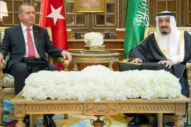 A handout picture provided by the Saudi Press Agency (SPA) on March 2, 2015 shows Saudi King Salman bin Abdulaziz al-Saud (R) meeting with Turkish President Recep Tayyip Erdogan following the latter's arrival to the Saudi capital, Riyadh. Erdogan arrived in Riyadh for a visit at the king's invitation in what is seen as a Saudi bid to unify Sunnis against Iran and jihadists. AFP