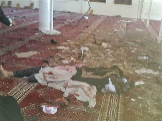 ‪أحد ضحايا تفجيرات اليوم التي استهدفت مسجدين للحوثيين بصنعاء‬ (مواقع التواصل)