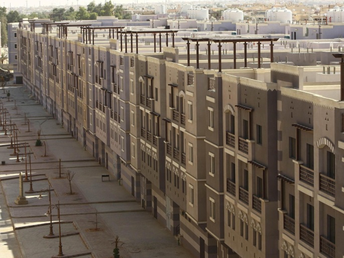 ‪قطاع الإسكان بالسعودية يعاني من نقص المعروض وارتفاع الأسعار‬  (رويترز)