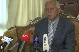 وزير الخارجية اليمني يتحدث عن وجود عسكري لإيران ببلاده
