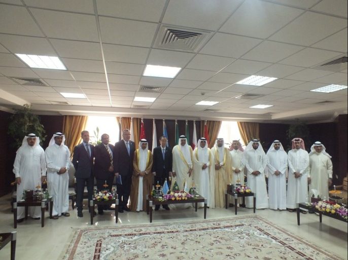 صورة جماعية للمسؤولين الخليجيين مع بان كيمون (1)