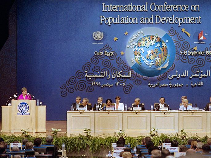 A picture taken in Cairo on September 5,1994 shows a general view of the opening session of the UN International Conference on Population and Development where 3 500 delegates from 182 countries are to discuss a 20-year action plan to slow population growth and development in Third World nations. AFP PHOTO RABIH MOGHRABI