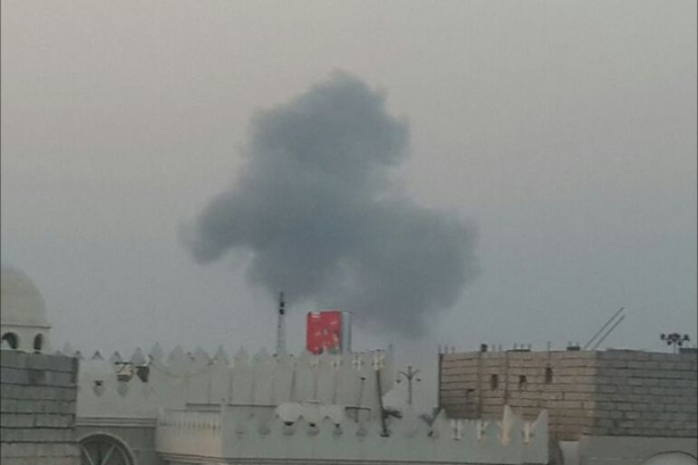 صور نشرت لغارات جوية على مطار عدن ومنطقة العريش قبل قليل