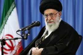 A handout picture made available by the official website of the Iranian Supreme Leader shows the Supreme Leader, Ayatollah Ali Khamenei, speaking to crowds during a ceremony in Tehran, Iran, 09 April 2015. According to reports the Supreme Leader has said he has confidence in his negotiating team and is happy to leave them to reach an angreement in the ongoing nuclear talks between Iran and the P5 + 1, adding only that some conditions must be met, including the lifting of international sanctions. EPA/OFFICAL SUPREME LEADER WEBSITE / HANDOUT