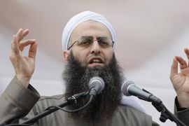 Ahmed al-Assir, a Sunni Muslim Salafist leader, speaks during a demonstration in solidarity with Syria's anti-government protesters, in Beirut March 4, 2012.