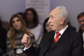 Former Israeli President Shimon Peres speaks during a panel session of the 45th annual meeting of the World Economic Forum, WEF, in Davos, Switzerland, Thursday, Jan. 22, 2015. The meeting runs from Jan. 21 through Jan. 24. (AP Photo/Keystone, Laurent Gillieron)